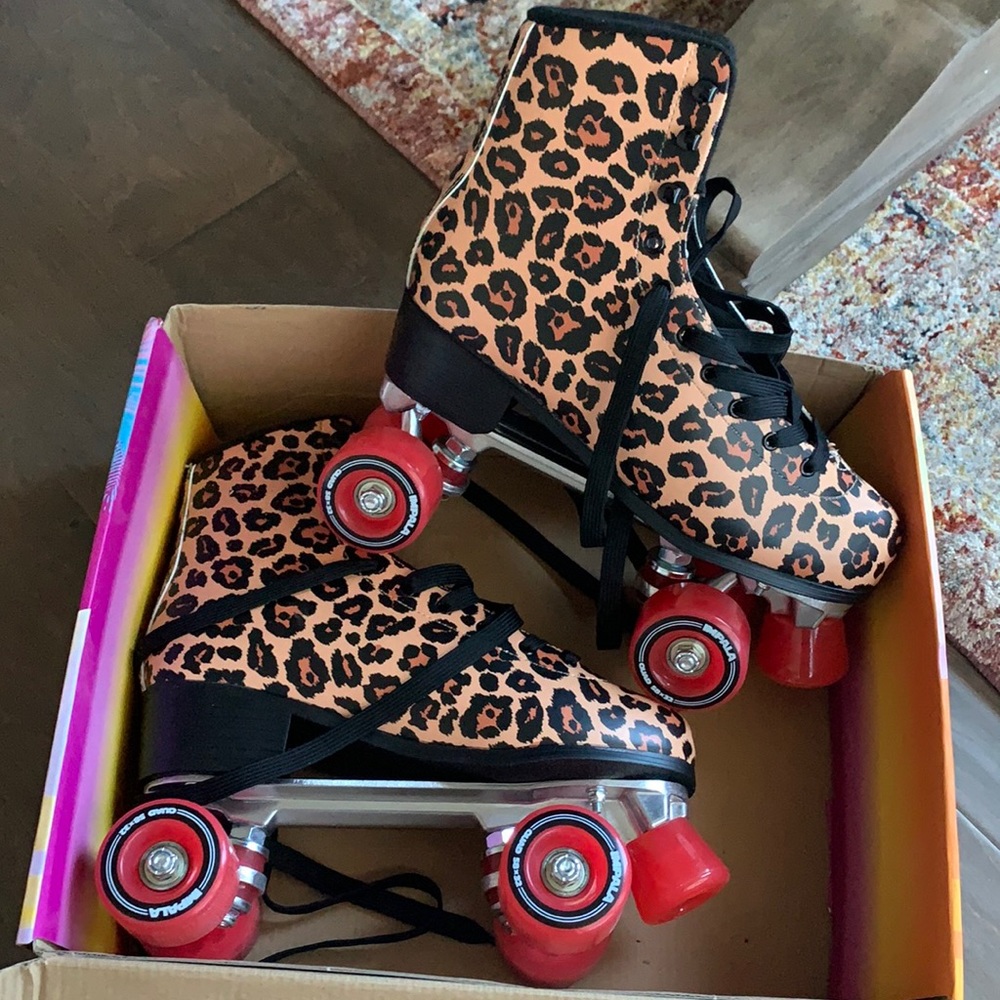 IMPALA ROLLERSKATES Leopard Quad Skates